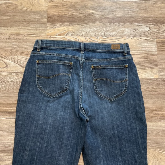 Lee Straight Leg Relaxed Fit Mid Rise Jeans 12 - Picture 6 of 11